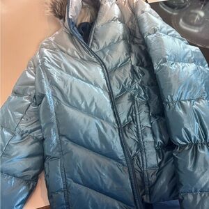 Lands' End Blue Puffer Jacket with Quilted Design and High Collar